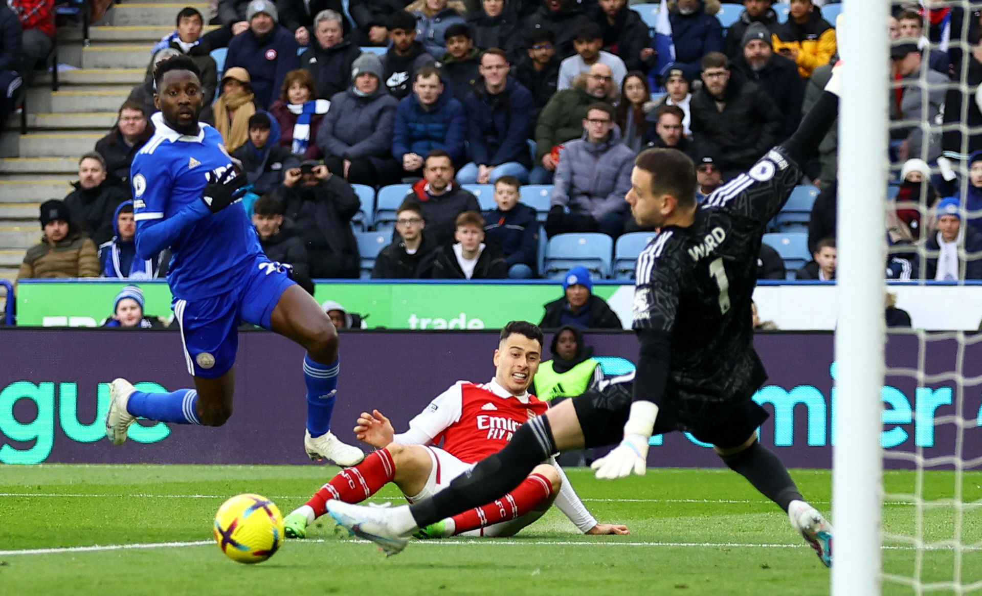 巴林队的防 巴林队的防